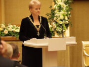 Išrinkta Prezidentė Dalia Grybauskaitė prisiekia Lietuvos Respublikos Seime, 2009 m. liepos 12 d. Fot. Džoja Gunda Barysaitė, LR Prezidento kanceliarija