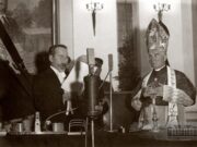 Išrinktojo Prezidento Antano Smetonos priesaiką priima arkivyskupas Juozapas Skvireckas. Kaunas, 1938 m. gruodžio 12 d. Fot. Bačkaitis. LCVA.