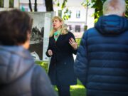 Fotografijų parodos „Prezidentas Antanas Smetona: tarp autoriteto ir autoritaro“ atidarymas su parodos kuratore. Kaunas, 2024 m. gegužės 12 d. Justės Mocevičiūtės nuotr.